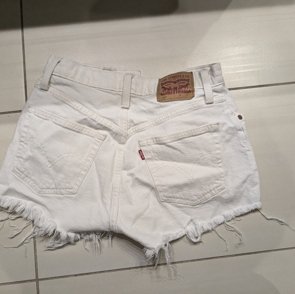 Levi's Jean shorts - Picture 2 of 2
